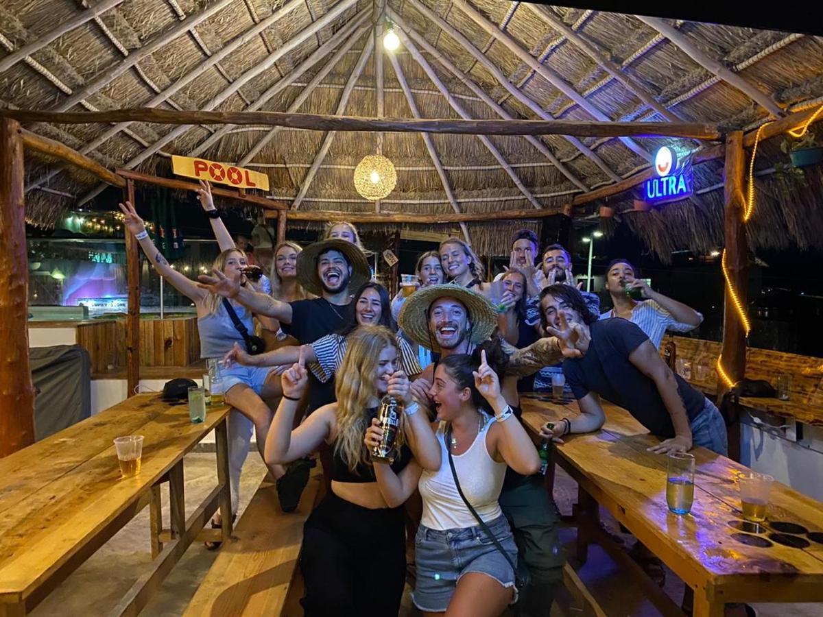 Straw & Rooftop Bar Auberge de jeunesse Tulum